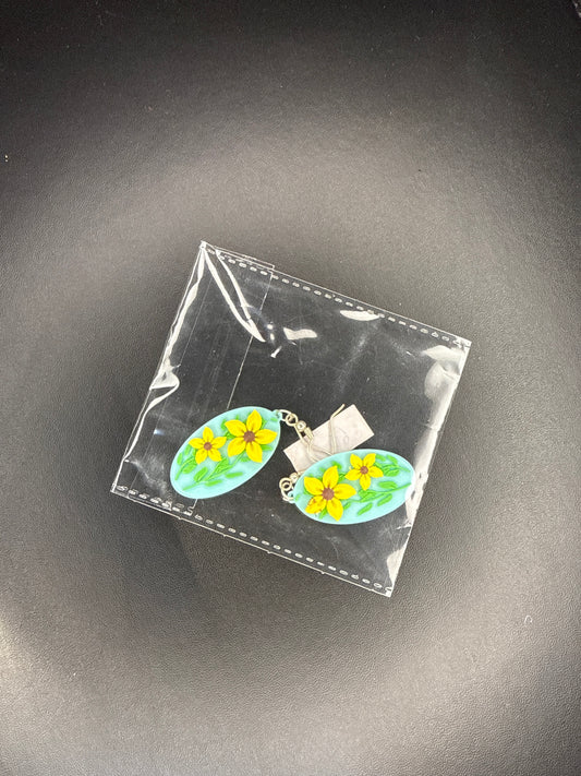 Light Blue oval Daisy Earrings